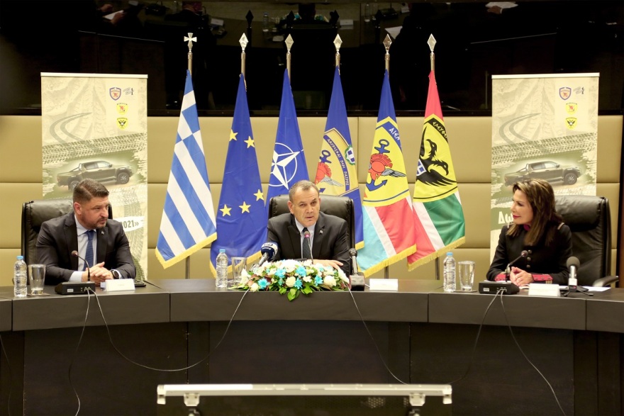 Επιτροπή «Ελλάδα 2021»: Δωρεά 20 οχημάτων μεταφοράς προσωπικού στις Ένοπλες Δυνάμεις 
