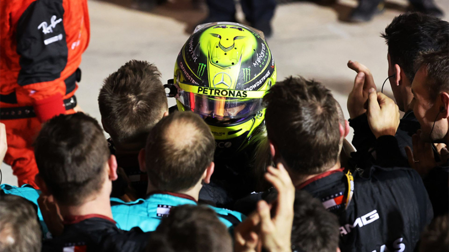 Formula 1: Ο Αντετοκούνμπο «έφαγε» τον Χάμιλτον