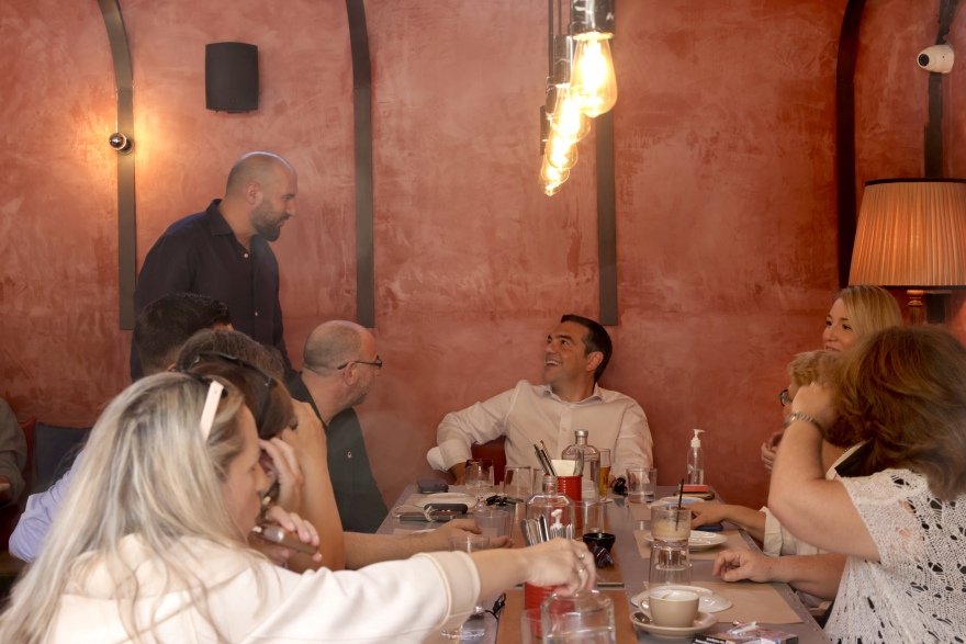 Τσίπρας: Αισιόδοξος για τη συμμετοχή στη διαδικασία εκλογής προέδρου και Κεντρικής Επιτροπής του ΣΥΡΙΖΑ