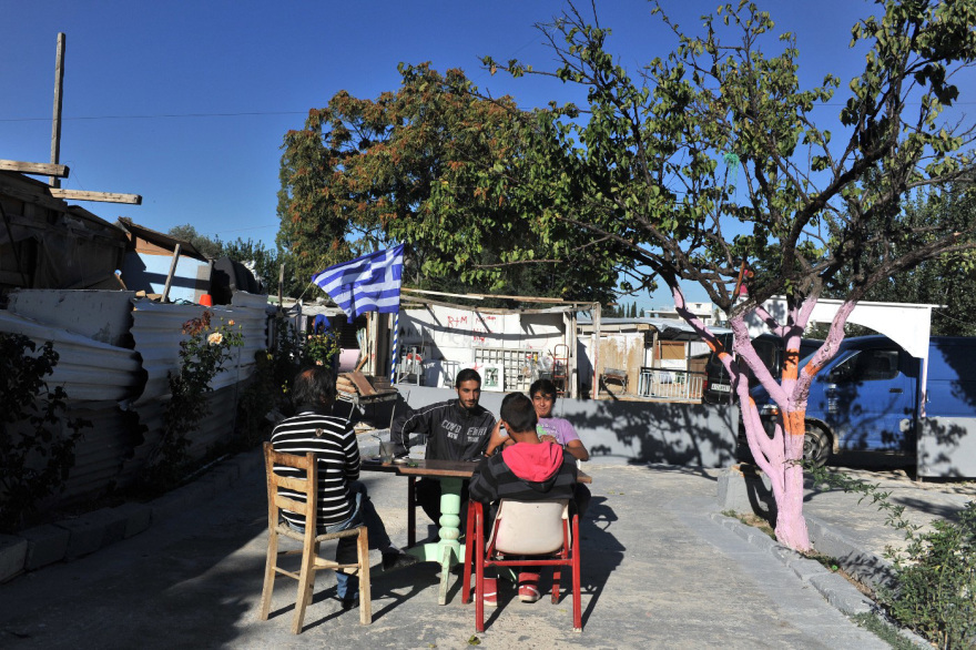 Έλληνες Ρομά: Η γλώσσα και η εκπαίδευσή τους