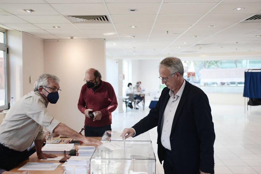 ΣΥΡΙΖΑ- ΠΣ: 40.000 ψήφισαν μέχρι τις 12 - Βεβαιότητα για πάνω από 100.000 ψήφους