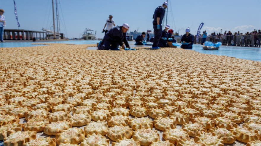 Το ΙΕΚ ΑΚΜΗ και το Ηράκλειο Κρήτης στο Ρεκόρ Γκίνες