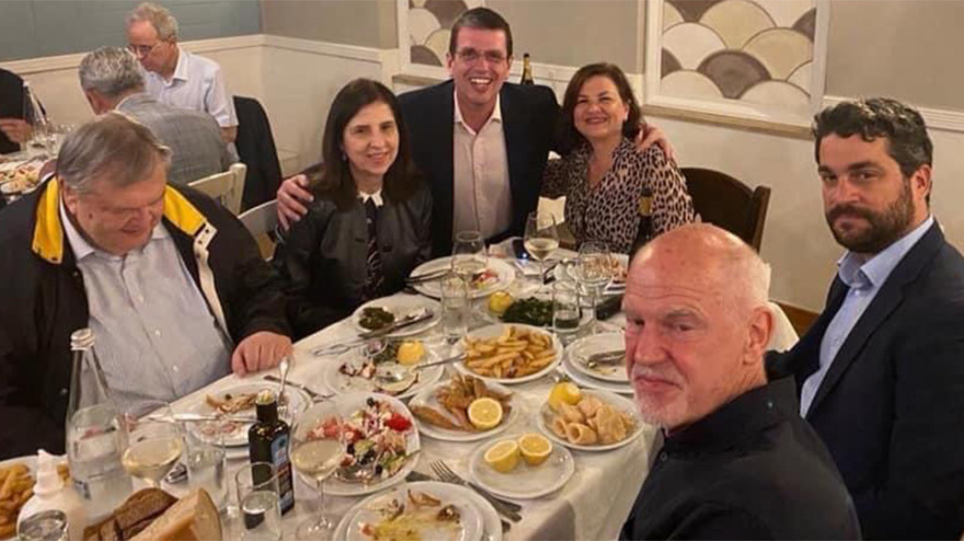 Δεν είναι φωτομοντάζ! Βενιζέλος και Παπανδρέου τρώνε μαζί στα Χανιά