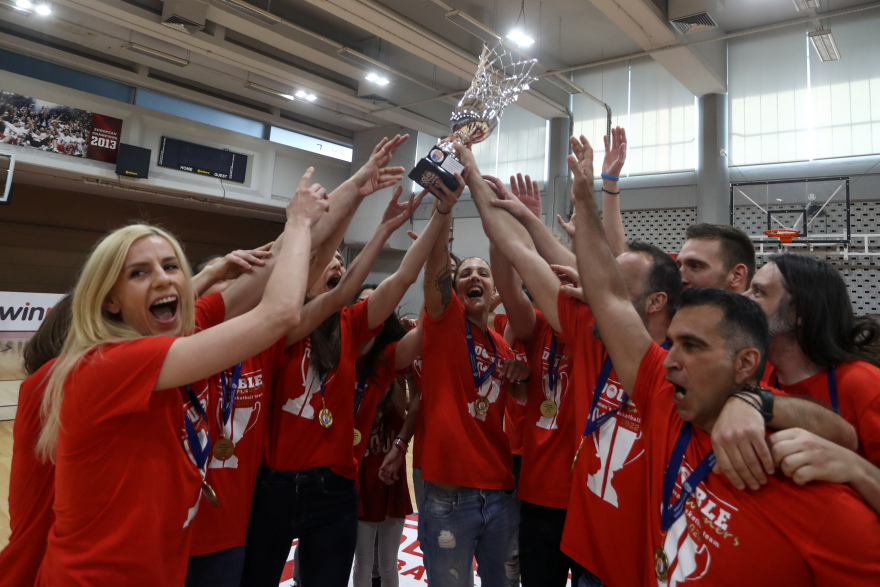 Ολυμπιακός: Απονομή και φιέστα πρωταθλήματος στο μπάσκετ γυναικών 