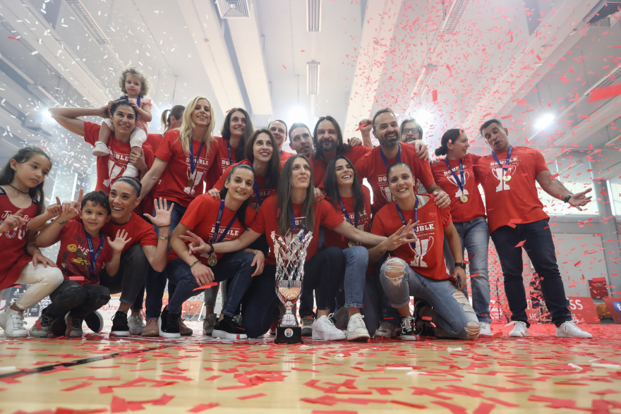 Ολυμπιακός: Απονομή και φιέστα πρωταθλήματος στο μπάσκετ γυναικών 