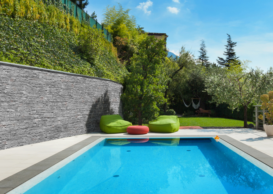 Με τη δύναμη της πέτρας