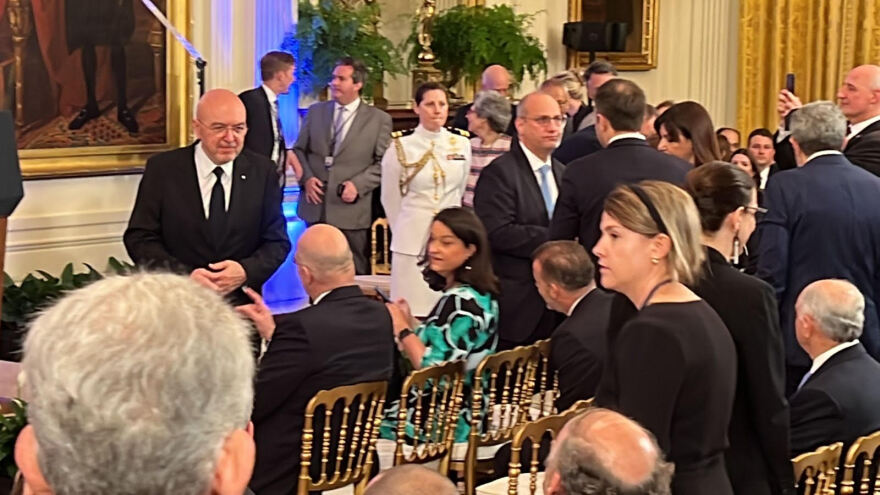 Μηνύματα Μπάιντεν και Μητσοτάκη προς Ρωσία: «Όταν οι δικτάτορες ήταν στη γειτονιά, η απάντηση ήταν όχι» - «Οι χάρτες δεν χαράσσονται με τη βία»