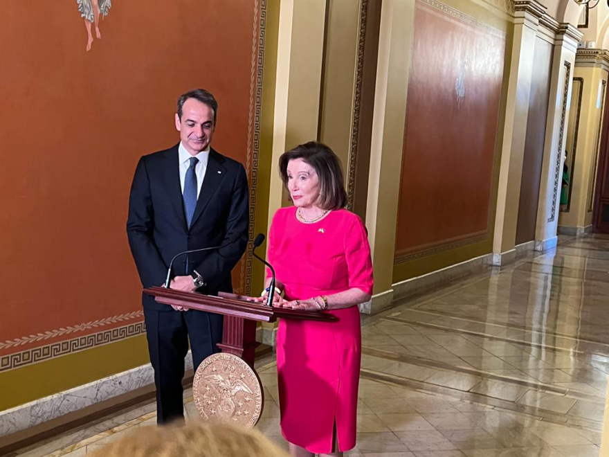 Πελόζι σε Μητσοτάκη: H Ελλάδα είναι πηγή της Δημοκρατίας - Είμαστε με τους Έλληνες