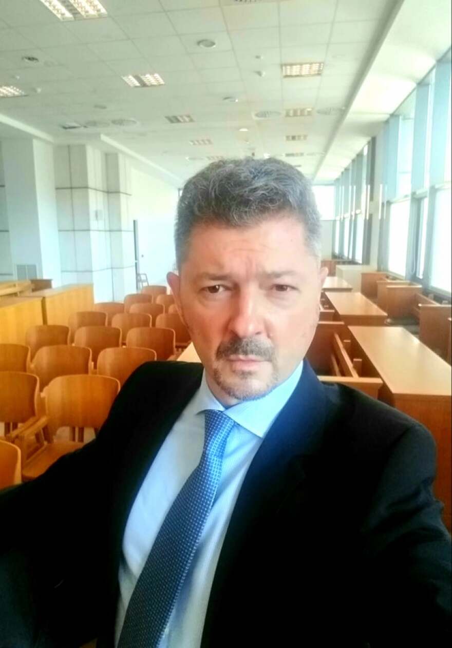 Εφετείο: Δεύτερη διακοπή στη δίκη του ντράμερ που κατηγορείται για αποπλάνηση 6χρονης - Αύριο στην ανακρίτρια