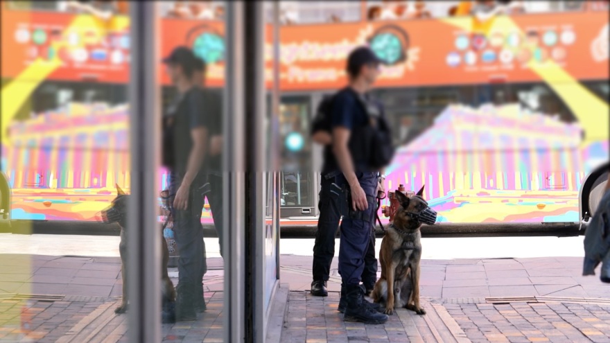 Νέα επιχείρηση της ΕΛΑΣ στο Μοναστηράκι: Τρεις συλλήψεις και 75 προσαγωγές αλλοδαπών 