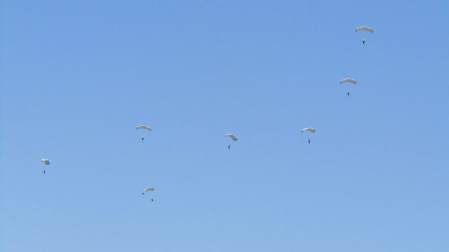 Άσκηση «Μέγας Αλέξανδρος»: Εντυπωσιακό βίντεο από την κοινή απόβαση Ελλήνων και Αμερικανών πεζοναυτών