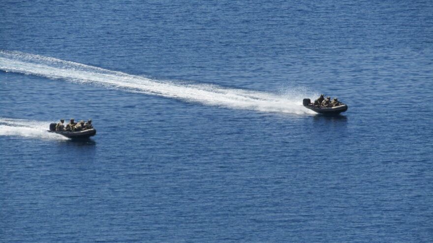 Άσκηση «Μέγας Αλέξανδρος»: Εντυπωσιακό βίντεο από την κοινή απόβαση Ελλήνων και Αμερικανών πεζοναυτών