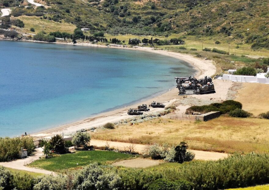 Άσκηση «Μέγας Αλέξανδρος»: Εντυπωσιακό βίντεο από την κοινή απόβαση Ελλήνων και Αμερικανών πεζοναυτών