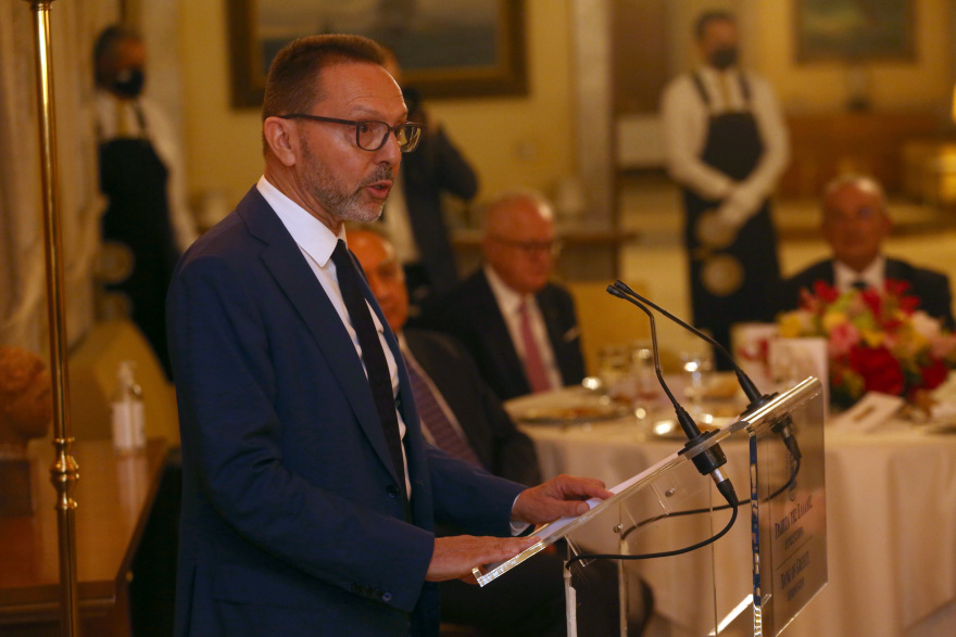 Δείπνο Στουρνάρα στην Τράπεζα της Ελλάδας προς τιμήν του Ζαν Κλοντ Γιούνκερ