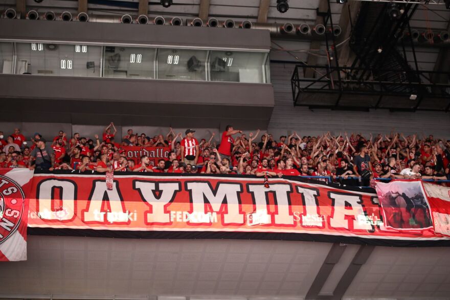 Euroleague: Κατάληψη από τους οπαδούς του Ολυμπιακού στη Stark Arena