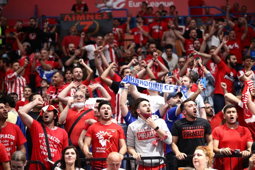 Euroleague: Κατάληψη από τους οπαδούς του Ολυμπιακού στη Stark Arena