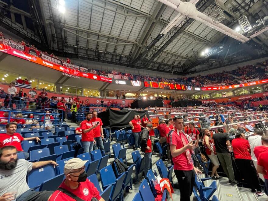 Euroleague: Κατάληψη από τους οπαδούς του Ολυμπιακού στη Stark Arena