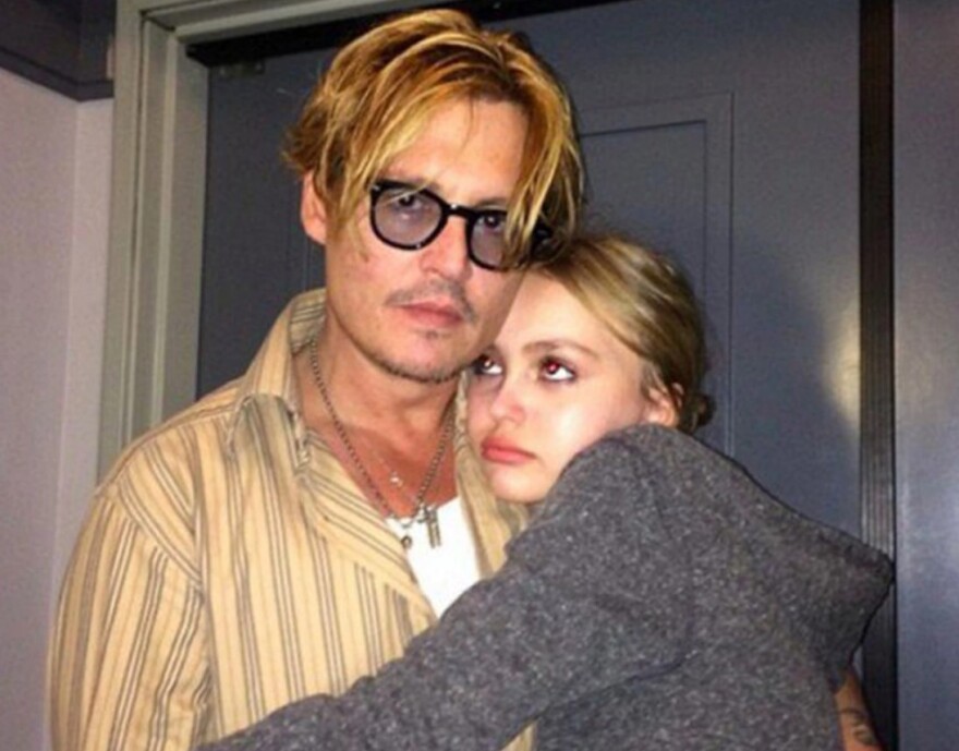 Τζόνι Ντεπ: Οι θαυμαστές του στρέφονται εναντίον της κόρης του 