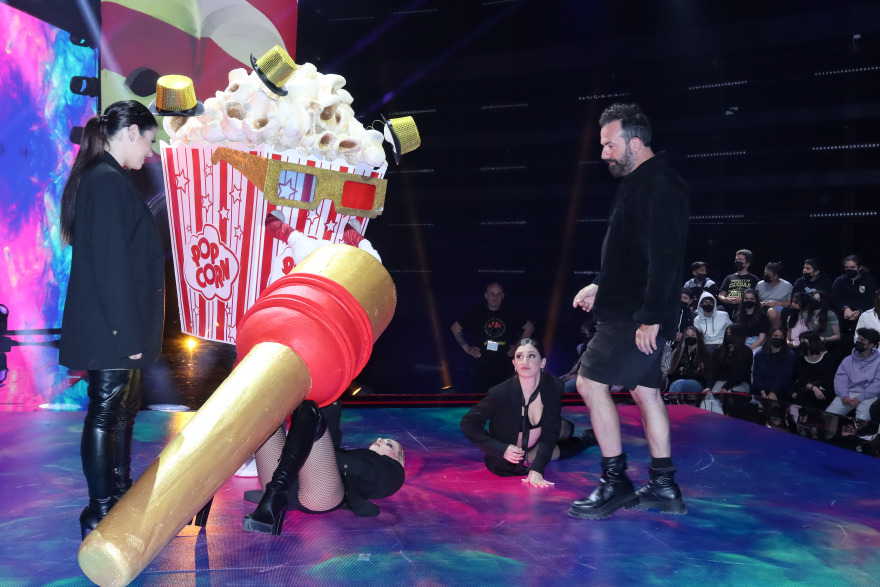 The Masked Singer: Ένα παγωτό σκέτη πρόκληση έρχεται στη σκηνή