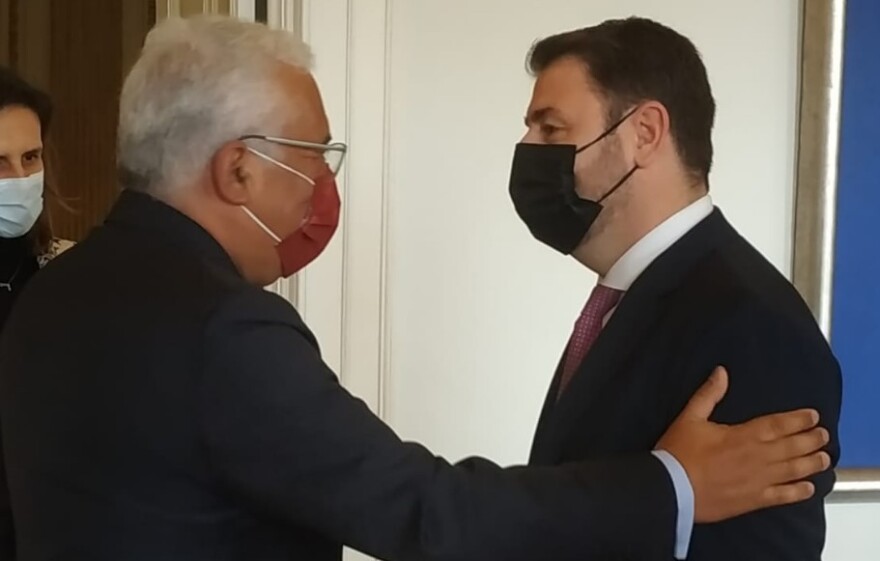 Ξεκινά το συνέδριο του ΠΑΣΟΚ: Σημίτης, Παπανδρέου και Βενιζέλος θα ανέβουν στο βήμα