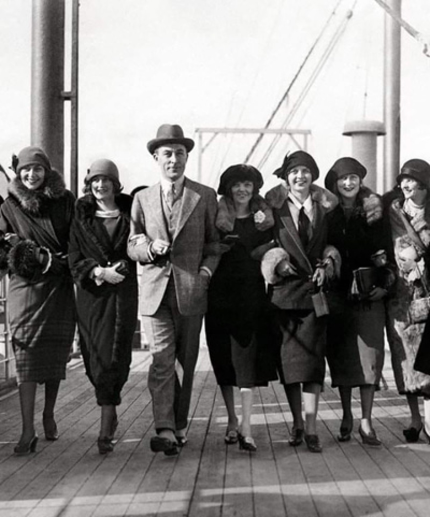 Άνοιξη και ομαδικά ταξίδια στη δεκαετία του 1930