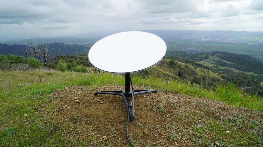 Starlink: Το γρήγορο (και ακριβό) δορυφορικό Ιντερνετ του Μασκ ήρθε στην Ελλάδα