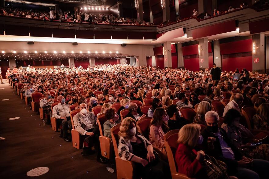 Η νύχτα που ο Στέφανος Κορκολής σήκωσε το «Παλλάς» στο πόδι
