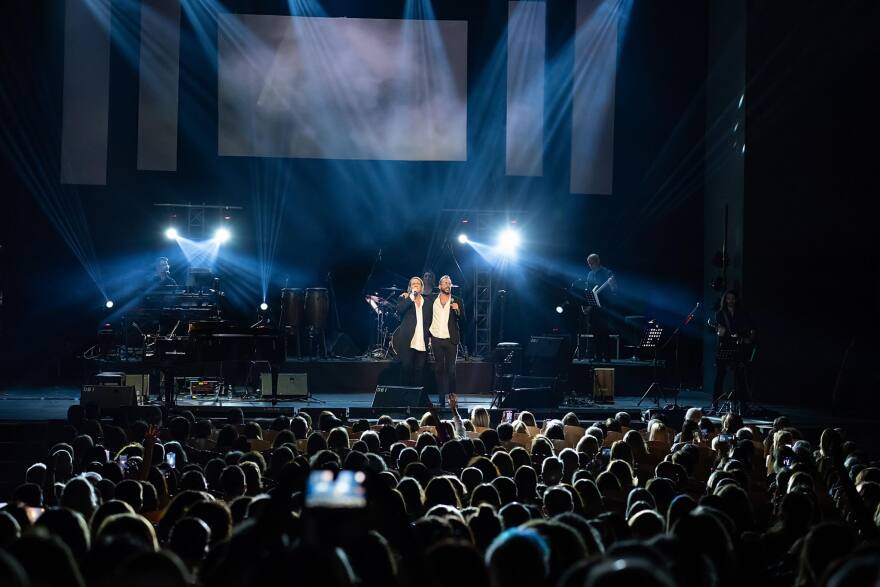 Η νύχτα που ο Στέφανος Κορκολής σήκωσε το «Παλλάς» στο πόδι