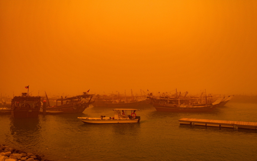 Απίστευτες εικόνες από την αμμοθύελλα που έπληξε Ιράκ, Κουβέιτ και Σαουδική Αραβία