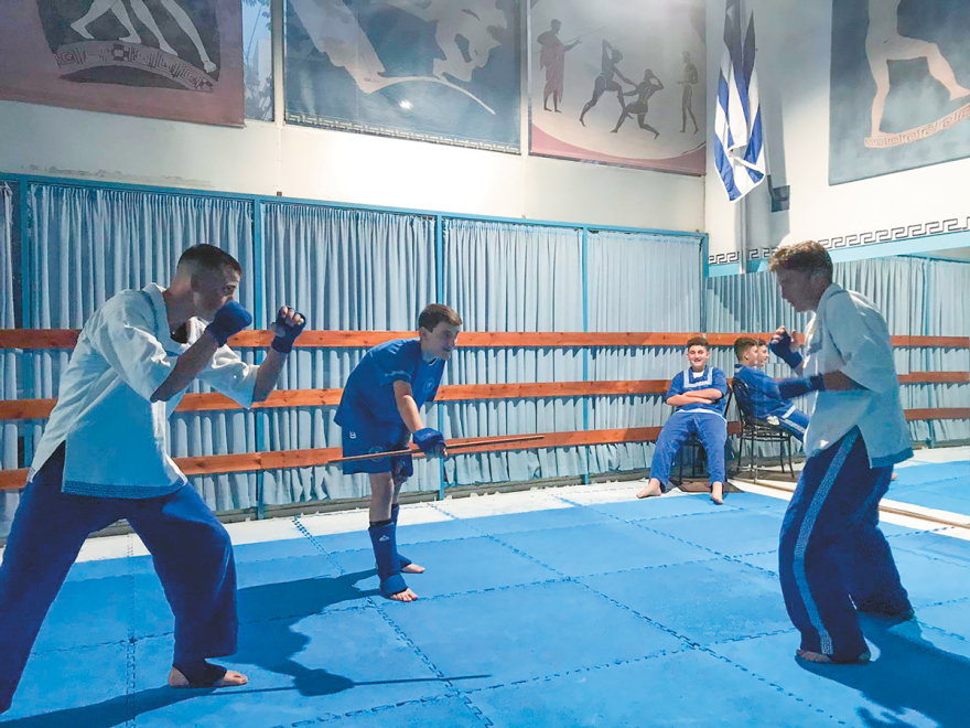 Αυτοκτονία 14χρονου: Άνοιξαν στόματα για τους νταήδες των Σεπολίων