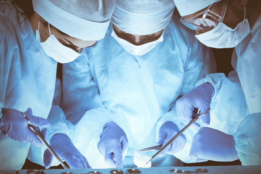 Δύο νέοι, θύματα γιατρού: Τον είδαν για σωτήρα τους, αποδείχθηκε δήμιος