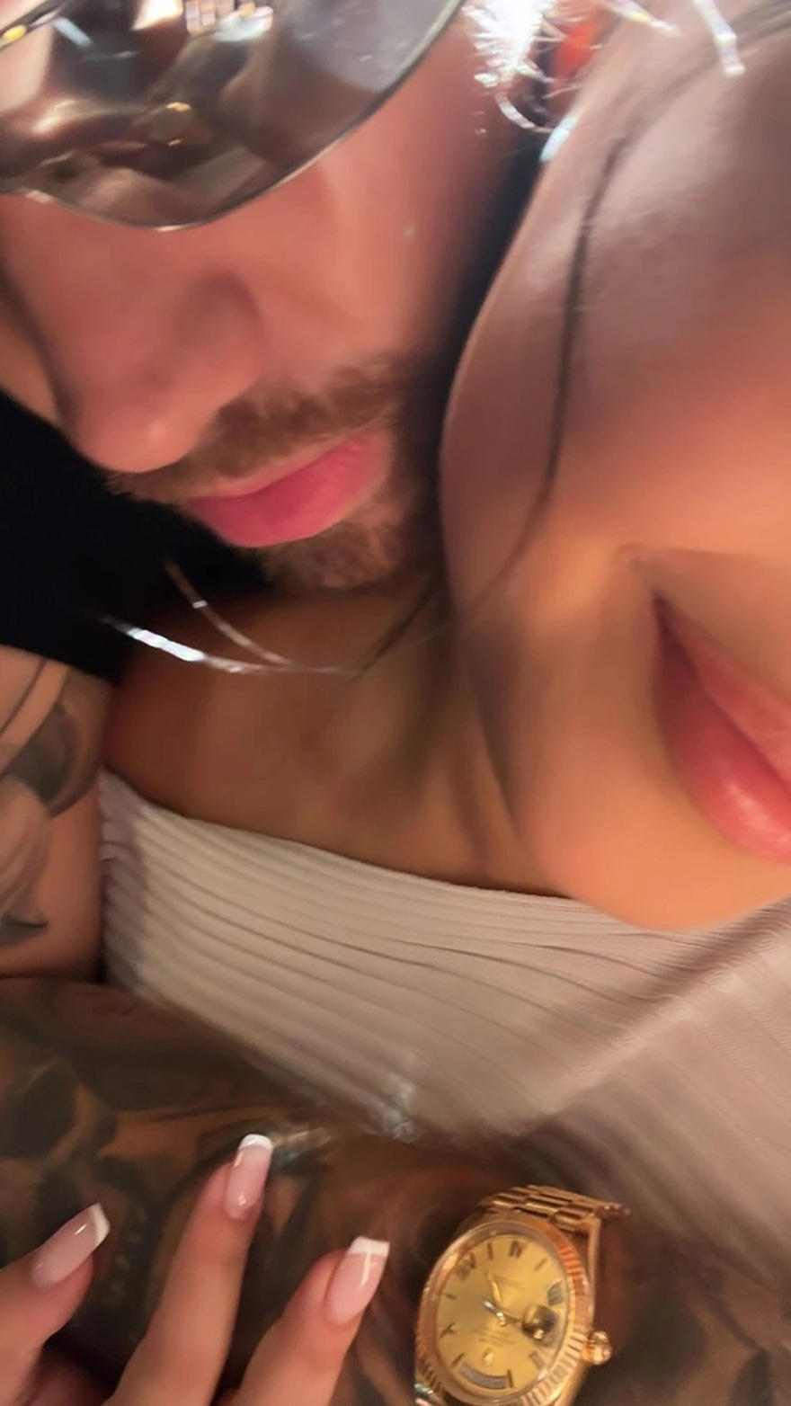 Λίαμ Πέιν: Η αρραβωνιαστικιά του αντιδρά στη φωτογραφία που τον δείχνει να την απατά: «Δεν είμαι εγώ αυτή»