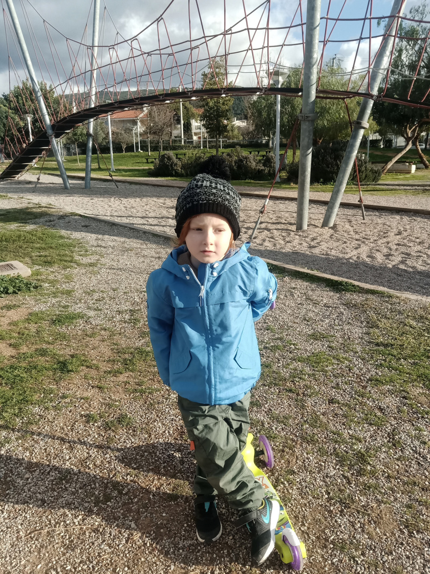 Βίντεο ντοκουμέντο με το λευκό βαν που χρησιμοποιήθηκε για την αρπαγή του εξάχρονου στην Κηφισιά