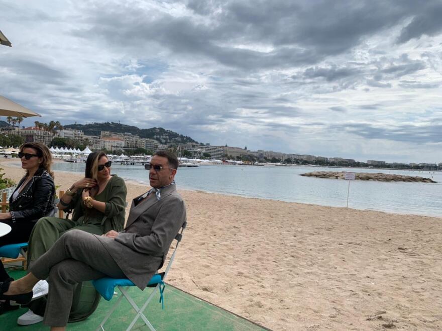 Όλα όσα έγιναν στην πρεμιέρα της ταινίας «ο Θρόνος του Ξέρξη» στις Κάννες με τον Γιώργο Μαζωνάκη