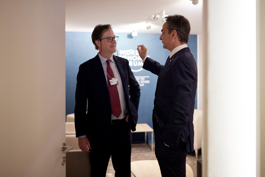 Μητσοτάκης: Μετέφερε στον Κουλέμπα τη στήριξη της Ελλάδας στην προοπτική ένταξης της Ουκρανίας στην ΕΕ