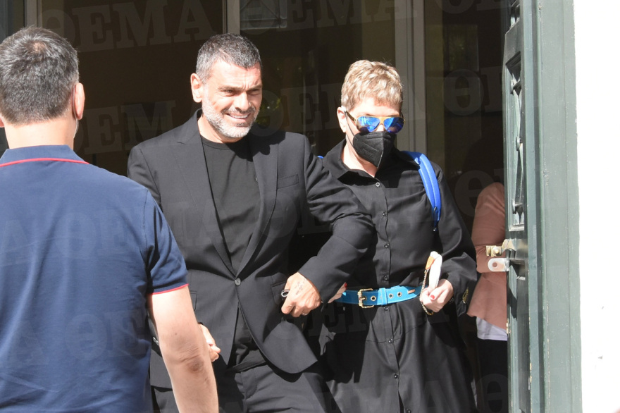 Έλενα Παπαρίζου και Τόνυ Μαυρίδης έλυσαν τις διαφορές τους στο δικαστήριο