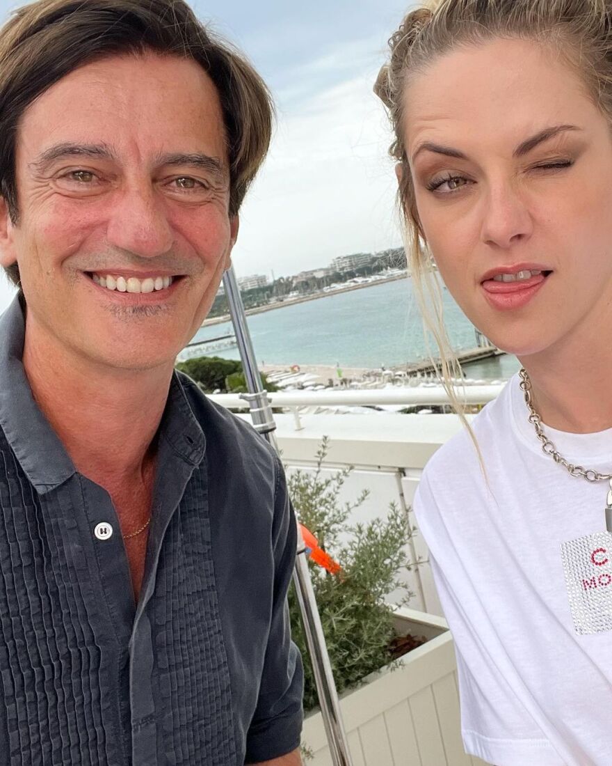 Θοδωρής Κουτσογιαννόπουλος και Κρίστεν Στιούαρτ βγάζουν σέλφι από τις Κάννες