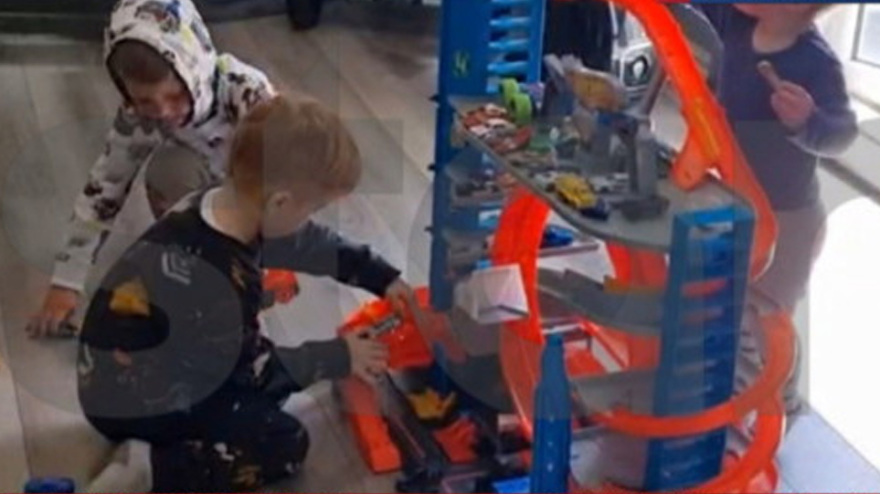 Αρπαγή στην Κηφισιά - Ο πατέρας του 6χρονου Ράινερ δίνει στη δημοσιότητα φωτό του παιδιού στη Νορβηγία και επιμένει: «Είναι ευτυχισμένος»