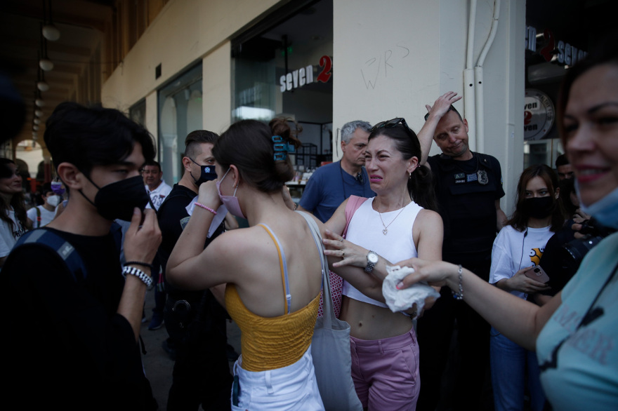 Δύο διασωληνωμένοι από τη φωτιά σε κτίριο στο κέντρο της Θεσσαλονίκης