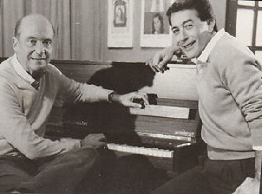 Δάκης: Ένας κοσμοπολίτης τραγουδιστής χωρίς ηλικία 