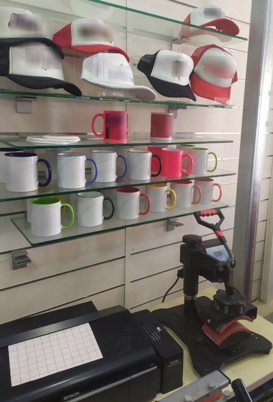 Χιλιάδες προϊόντα-μαϊμού στο Ηράκλειο - Τρεις συλλήψεις