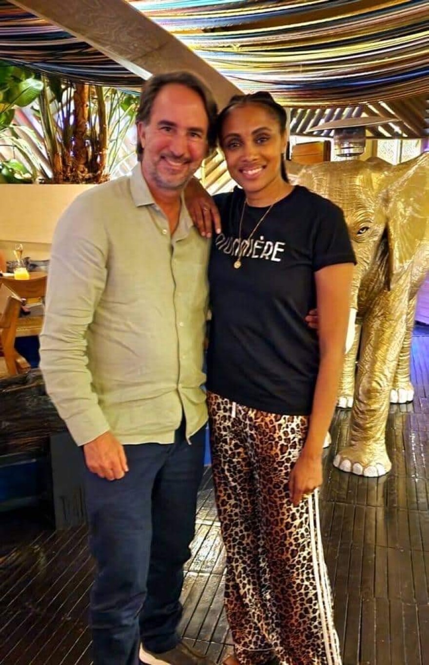 Imany: Διασκέδασε σε γνωστό εστιατόριο στο κέντρο της Αθήνας