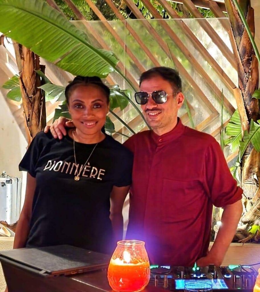 Imany: Διασκέδασε σε γνωστό εστιατόριο στο κέντρο της Αθήνας