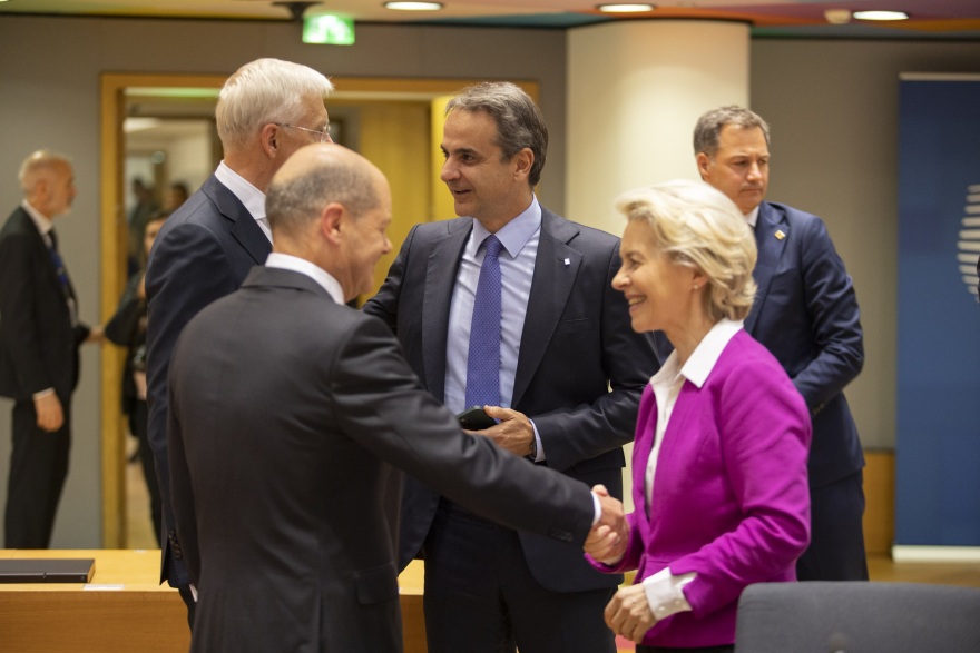 Βρυξέλλες: Το μεγάλο παζάρι για νέες κυρώσεις από την ΕΕ στη Ρωσία και ο «star» Ορμπάν που καλοβλέπει Πούτιν