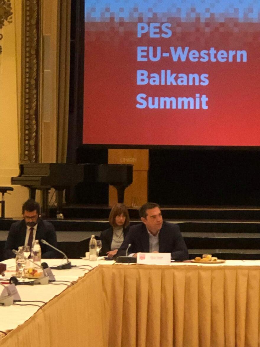 Ποια είναι η Ράνια Σβίγκου που ο Τσίπρας τοποθέτησε ανάμεσα σε Αχτσιόγλου και Δούρου