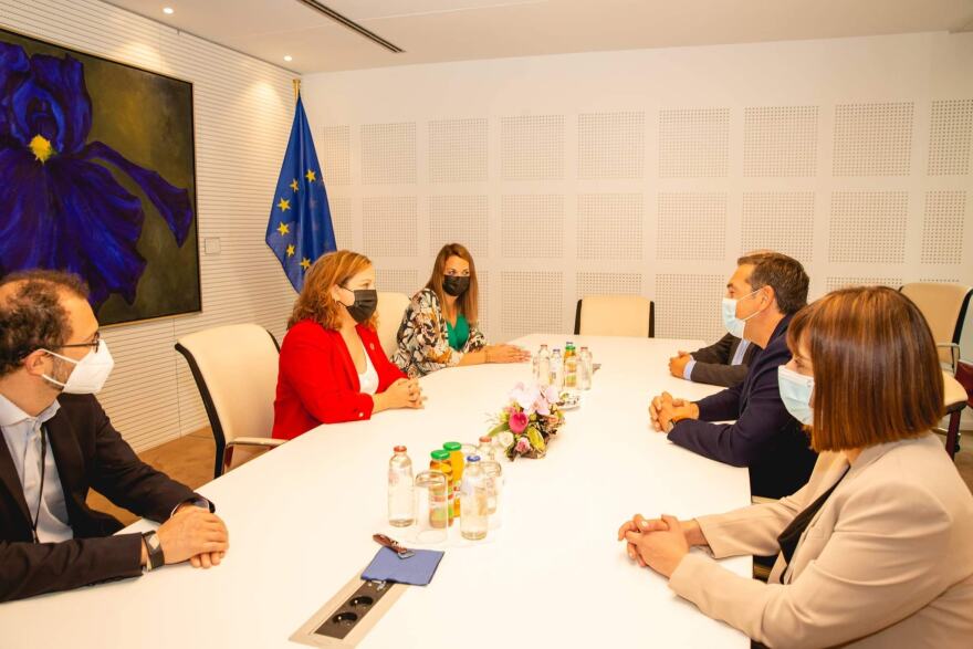 Ποια είναι η Ράνια Σβίγκου που ο Τσίπρας τοποθέτησε ανάμεσα σε Αχτσιόγλου και Δούρου