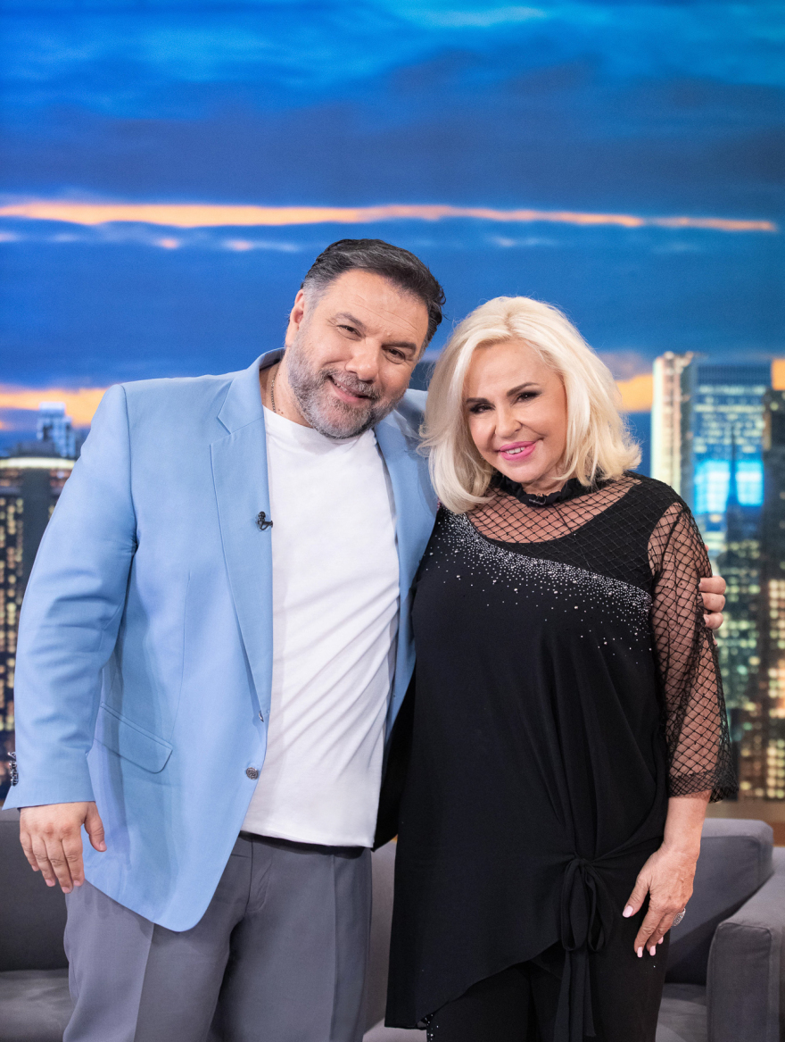 Το «The 2night Show» υποδέχεται τον Ντέμη Βαλκάνο και τη Μπέσσυ Αργυράκη