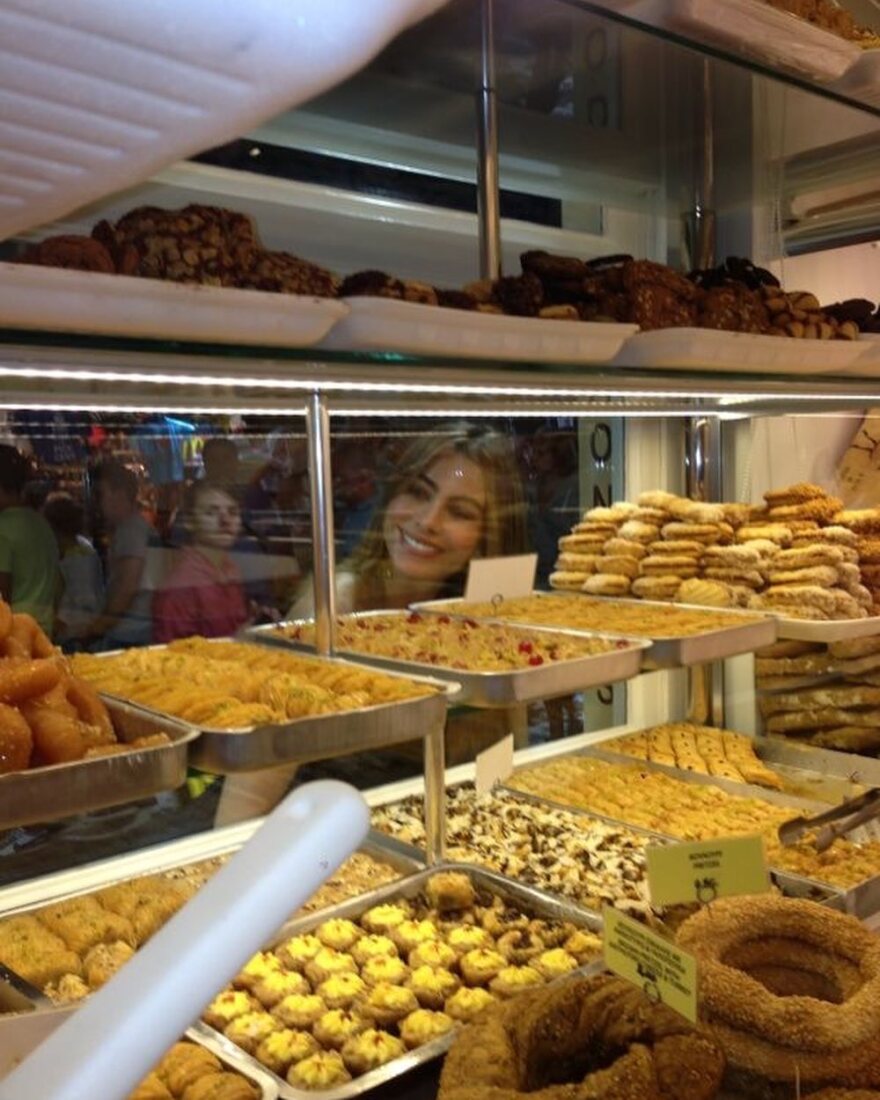 Σοφία Βεργκάρα: Αναπολεί το ελληνικό καλοκαίρι και «πλημμυρίζει» τα social media με φωτογραφίες από τη χώρα μας