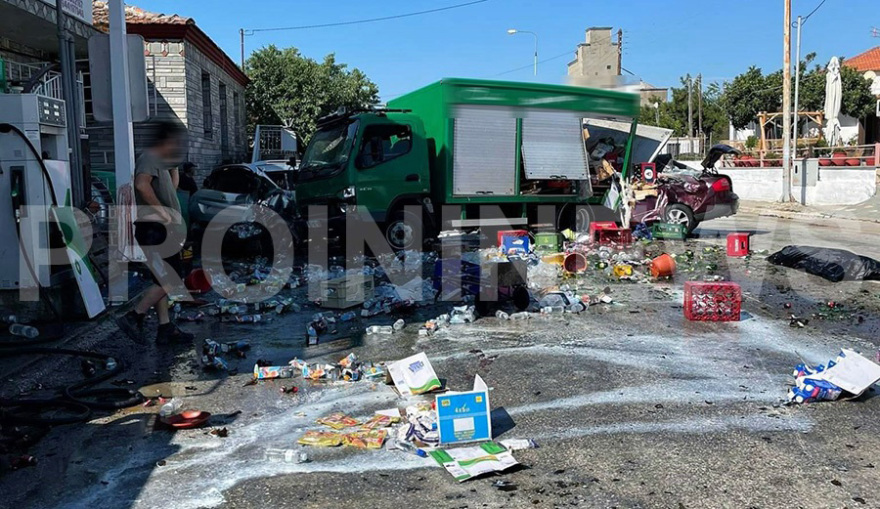 Τραγωδία στην Καβάλα: Αυτοκίνητο έπεσε σε πεζό και οχήματα - Τρεις νεκροί