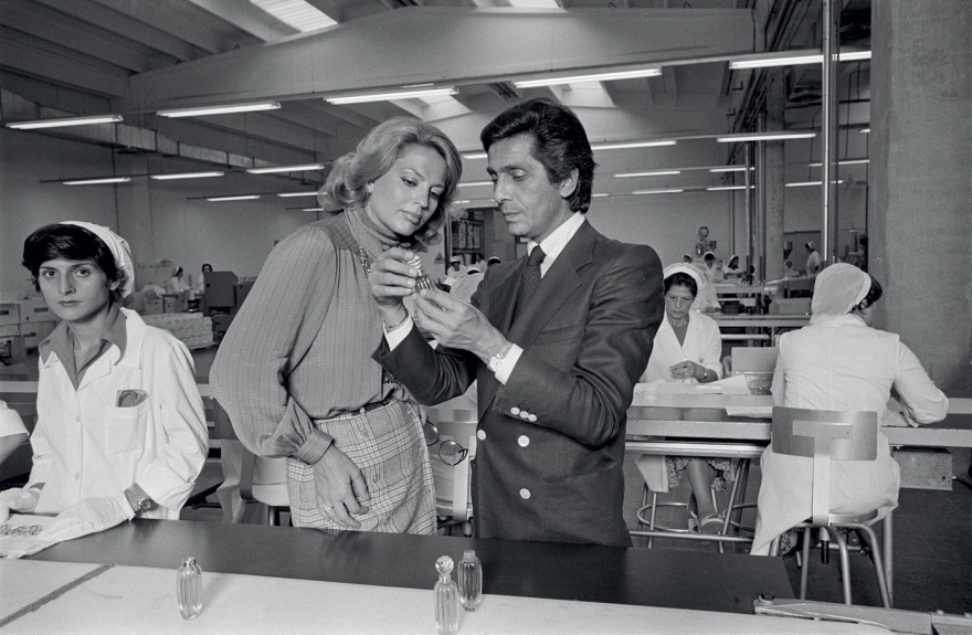 Valentino: Η μυθιστορηματική ζωή του τελευταίου αυτοκράτορα της μόδας